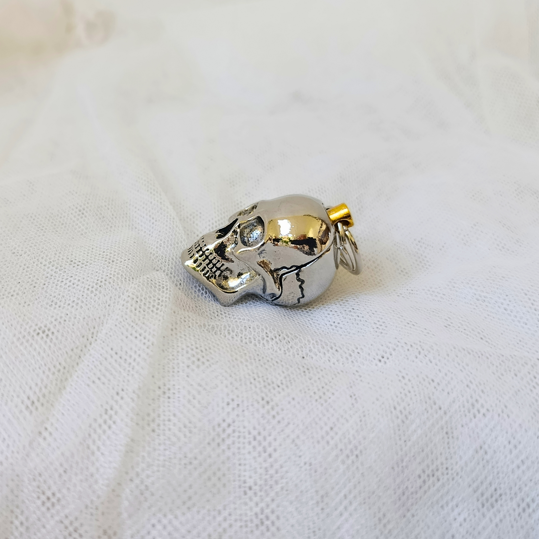 Haunted Skull Mens Gift
