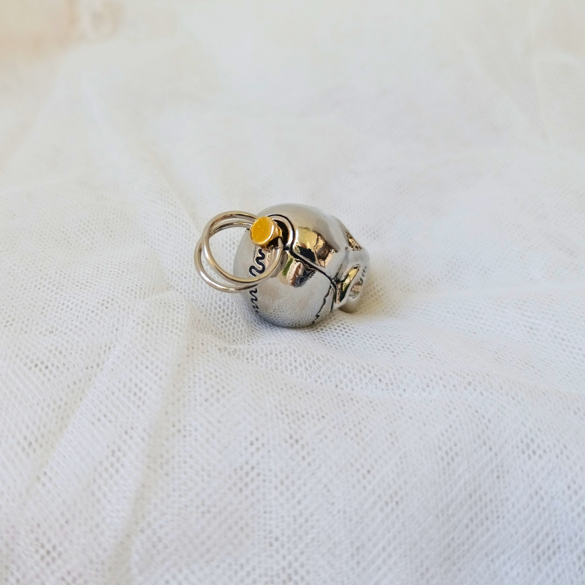 Haunted Skull Mens Gift